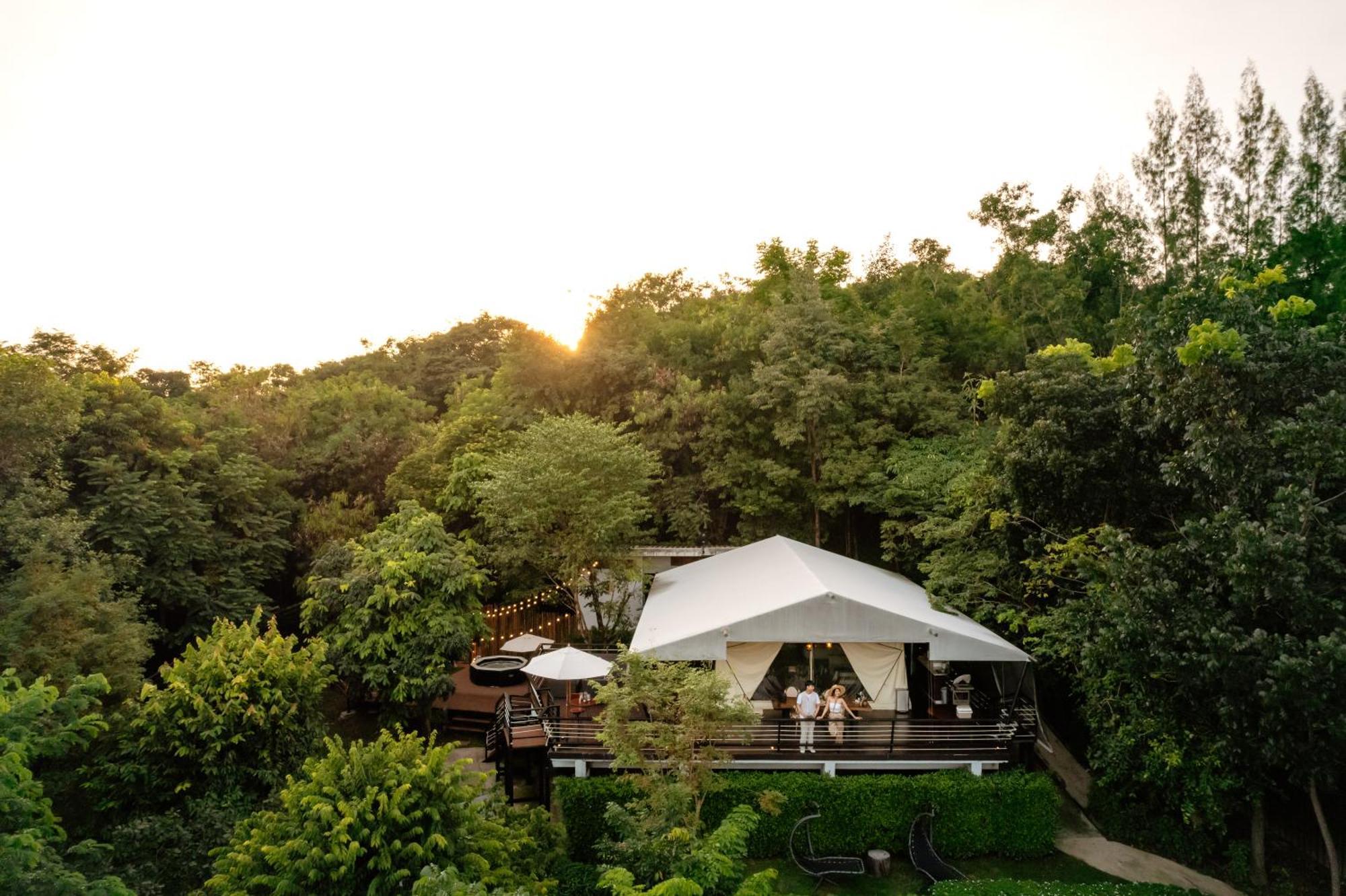 Te Mata Glamping Hotel Nong Nam Daeng Exterior photo